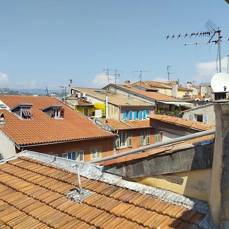 Vieux Dernier Etage דירה